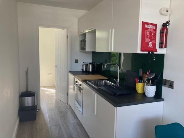 The Salt Box- Lovely Refurbished Annexe, Free Parking, Walk To Porth Beach. Saint Columb Minor Exterior foto