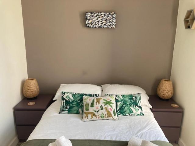 The Salt Box- Lovely Refurbished Annexe, Free Parking, Walk To Porth Beach. Saint Columb Minor Exterior foto